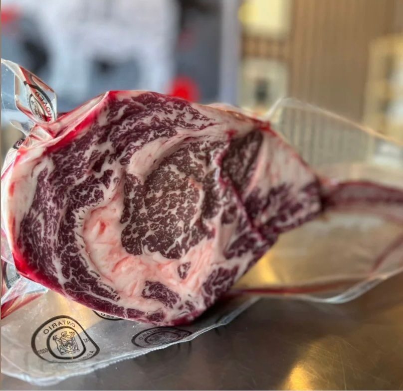 Australian M9 Wagyu Tomahawk