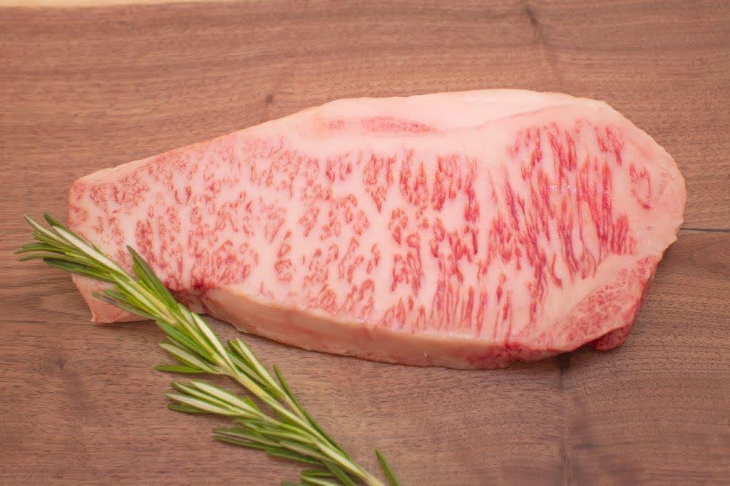 Japanese Snow-Aged A5 New York Striploin